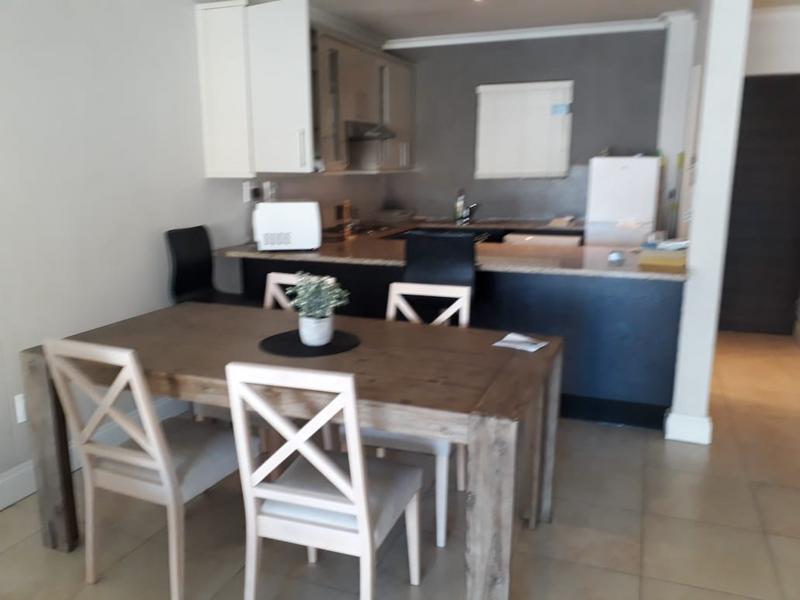 2 Bedroom Property for Sale in Sea Point Western Cape